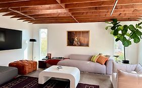 Spacious Resort Getaway @ Echo Park Ranch - Luxury Indoor/ Outdoor Home Steps From Sunset Blvd, Echo Park Lake, Dodgers Stadium